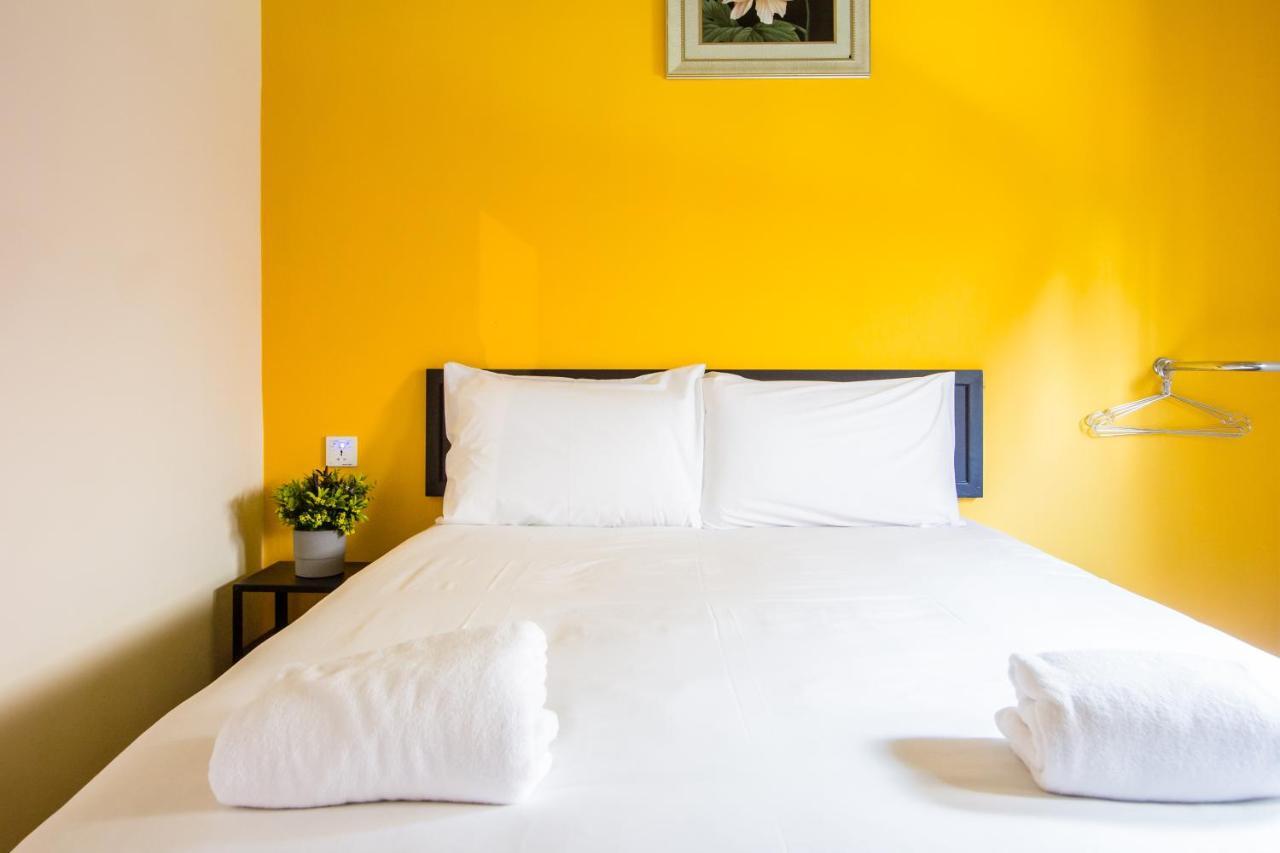 Explore 5Br Gardenhouse Retreats 버터워스 외부 사진
